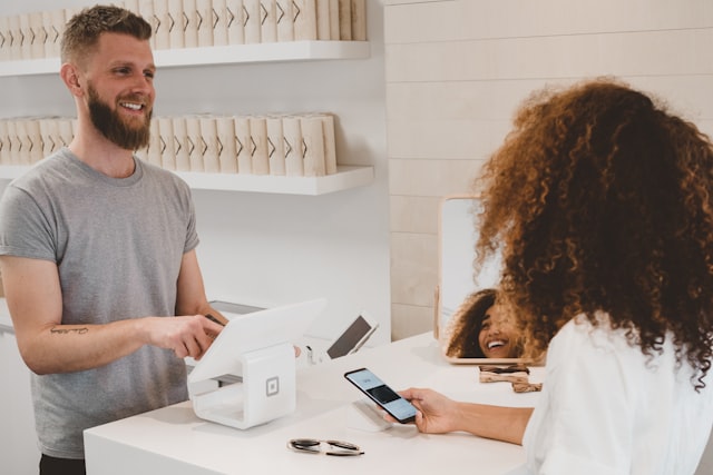 Sicher online einkaufen: 10 Tipps für stressfreies Shopping in Österreich