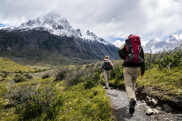 Wanderzubehör online kaufen: Was Sie für die nächste Tour brauchen