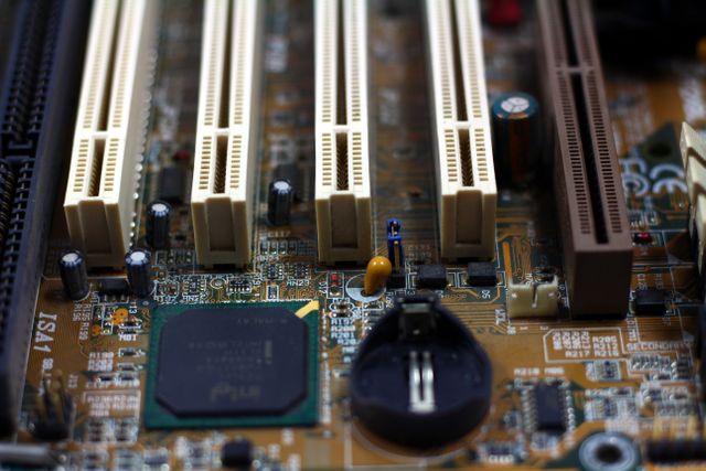 Arbeitsspeicher aufrüsten: DDR4 oder DDR5, Notebook oder PC, wie viel RAM