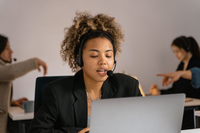 Headset fürs Büro und Homeoffice: USB, Bluetooth oder DECT?