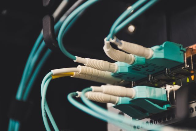 Glasfaserkabel und SFP-Module: OM3, OS2, LC und was zusammenpasst