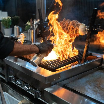 Freistehende Grills