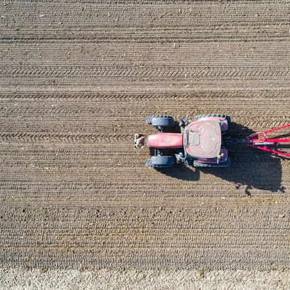 Landwirtschaftliche Geräte & Zubehör