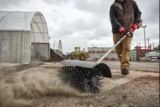 Milwaukee M18 FOPH-BBA Kehrbürsten-Aufsatz, Ansicht 3