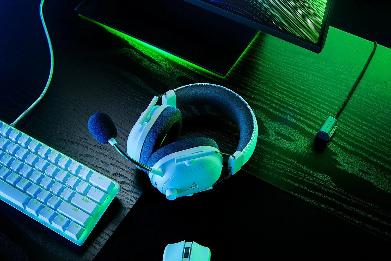Razer BlackShark V2 PRO - 2023 Edition - Headset - Weiß, Ansicht 4