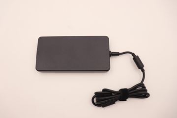 Lenovo AC Adapter includes power cable - PC-/Server Netzteil von LumaTech