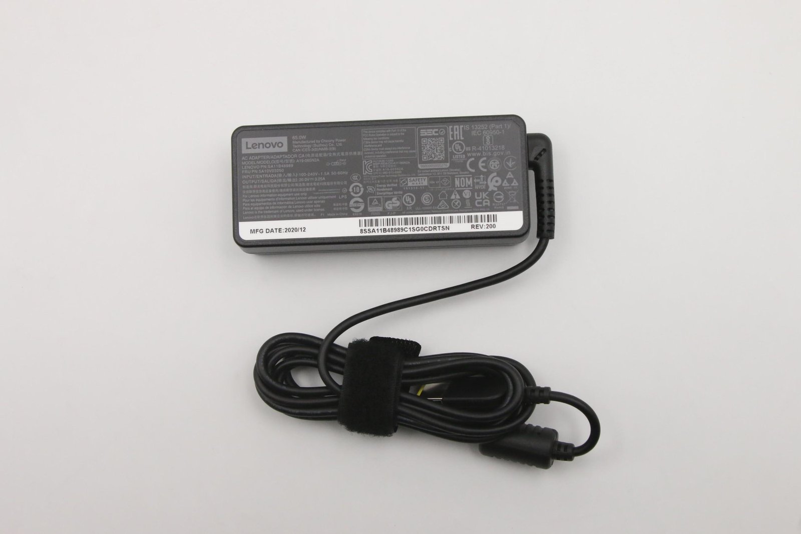 Lenovo APC - Netzteil - Wechselstrom 100-240 V - 65 Watt