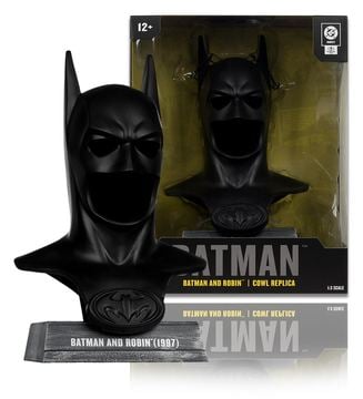 MCFARLANE DC Direct Batman Cowl Replica 1 3 and Robin