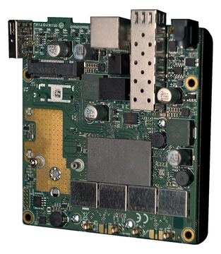 MikroTik RouterBOARD L23UGSR - Wireless Router 1GbE von LumaTech