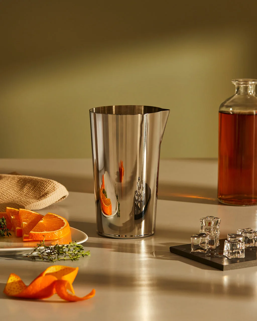 Alessi Cocktail Mischbecher 70cl tending box GIA25, Ansicht 2