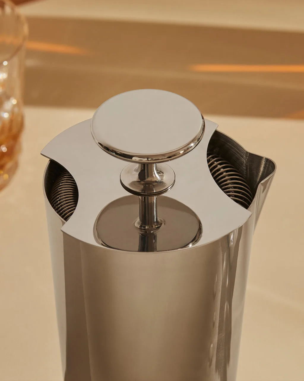 Alessi Doppel Cocktail-Sieb tending box GIA27, Ansicht 2