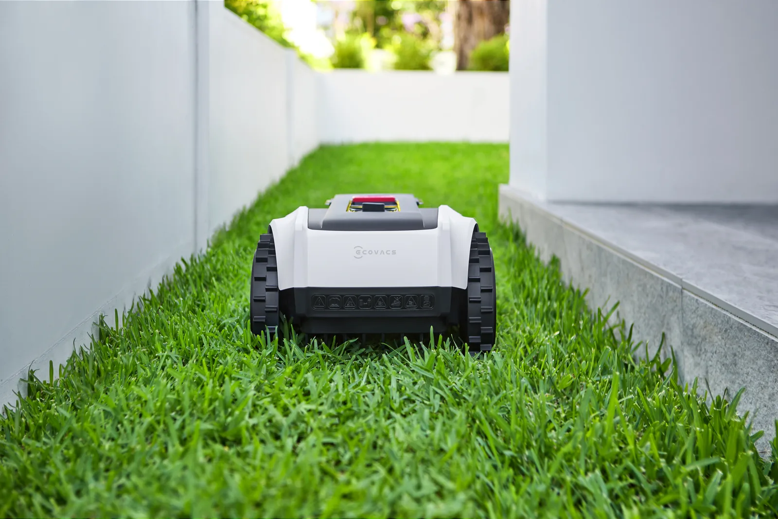 Ecovacs GOAT O800 RTK - Rasenmähroboter - 800 m² - 22 cm - 3 cm - 8 cm - 45%, Ansicht 3