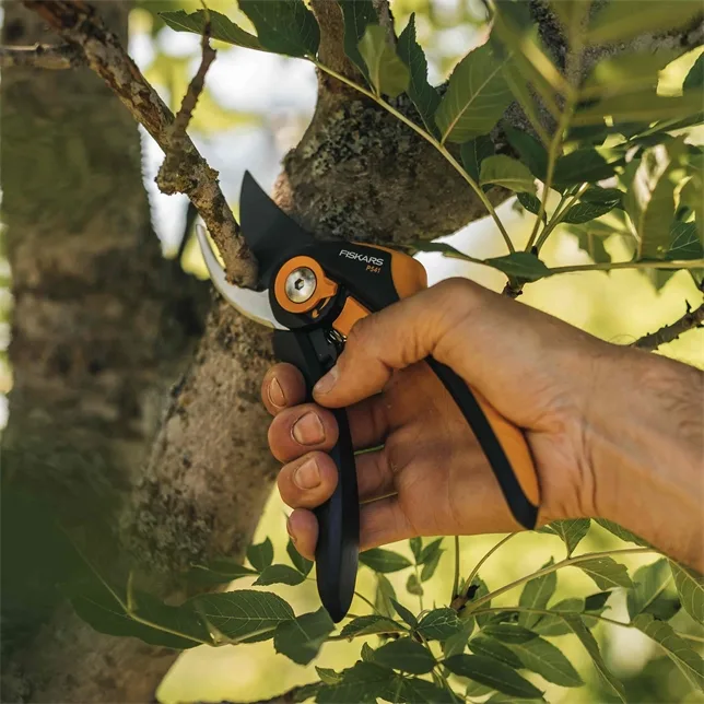 Fiskars Plus SmartFit P541 - Gartenschere - Aluguss, Ansicht 2