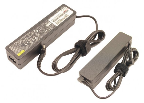 Fujitsu FUJ:FPCAC162 - Notebook - 19 V - 65 W - Schwarz - 1 Stück(e)