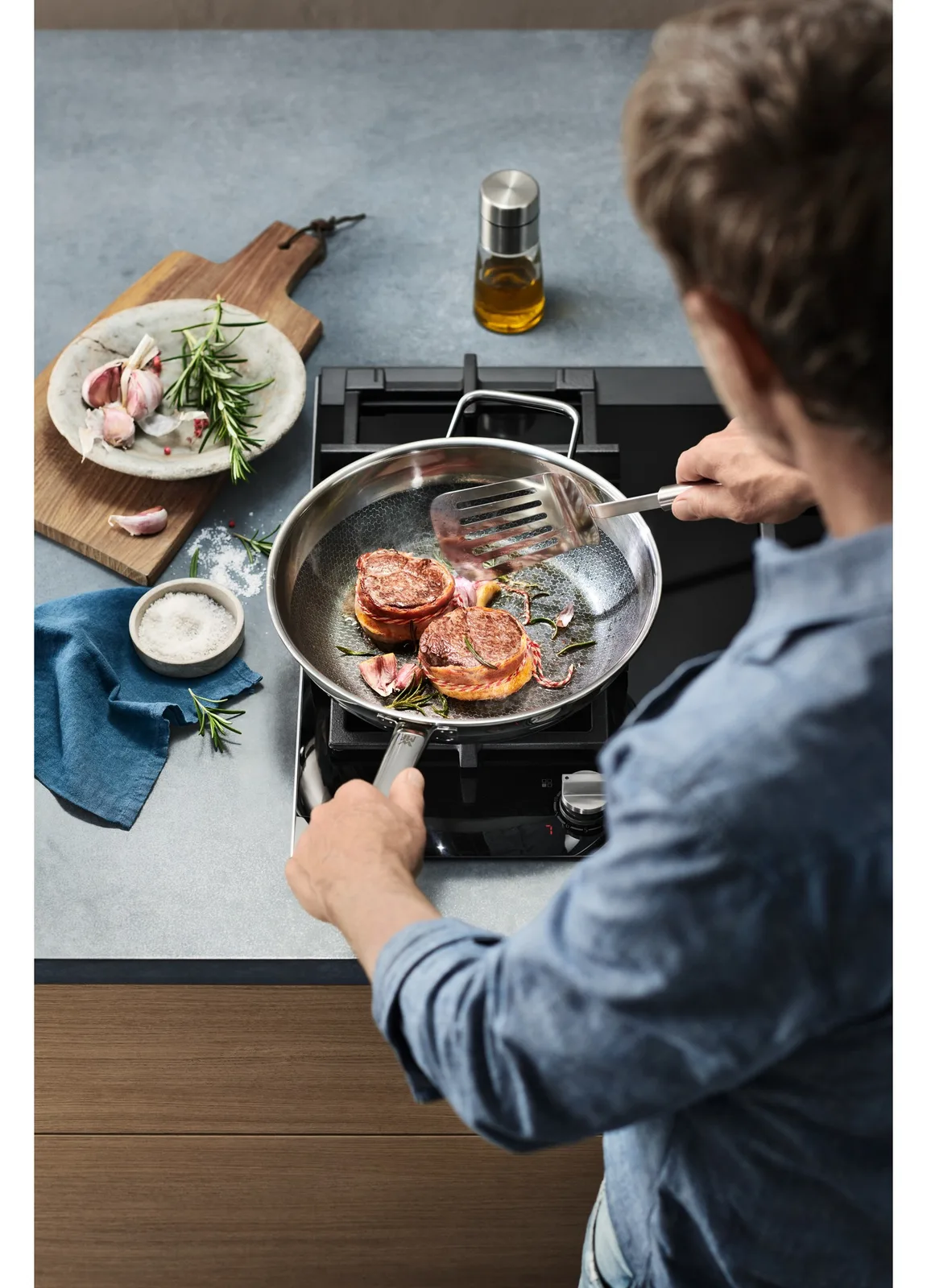 WMF Profi Resist 1756486411 - Rund - Allzweckpfanne - Schwarz - Edelstahl - PermaDur - WMF Atelier - Profi Resist, Ansicht 4