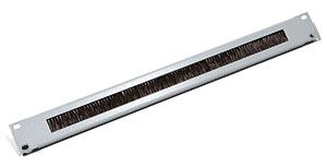 TRITON Rack-Blende mit Bürste für Kabeldurchführung von LumaTech