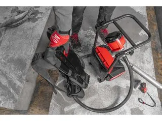Milwaukee MXFCVBP-0 Akku-Rucksack-Betonverdichter, Ansicht 2