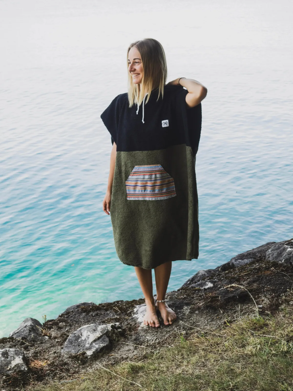 Surfponcho Tiki Unisex aus Bio-Frotte — Bild 3