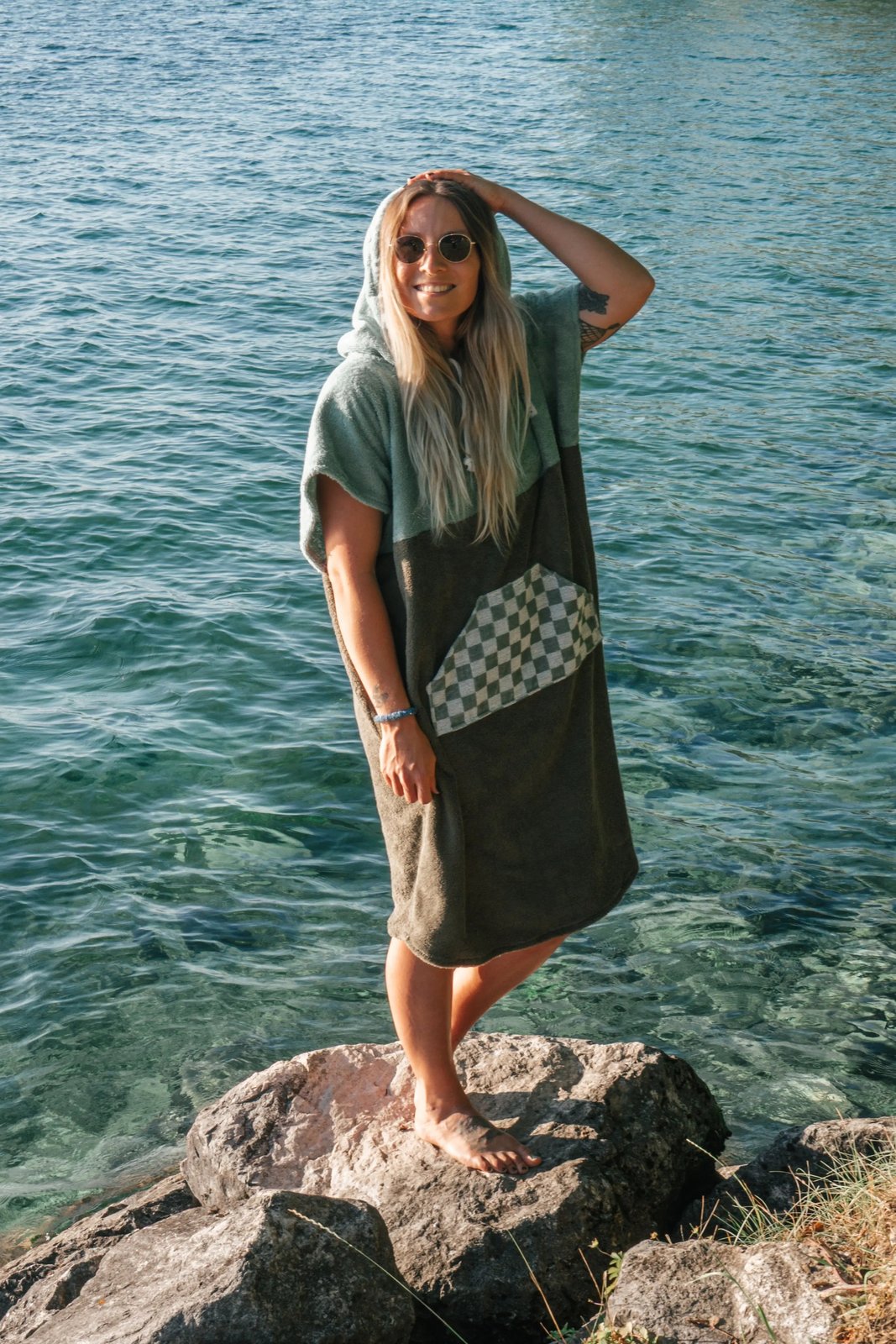 Surfponcho Green Drift Unisex aus Bio-Frotte - Limited Edition