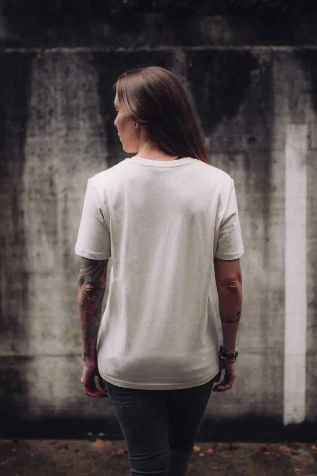 Last Bear Standing Shirt Unisex — Bild 4