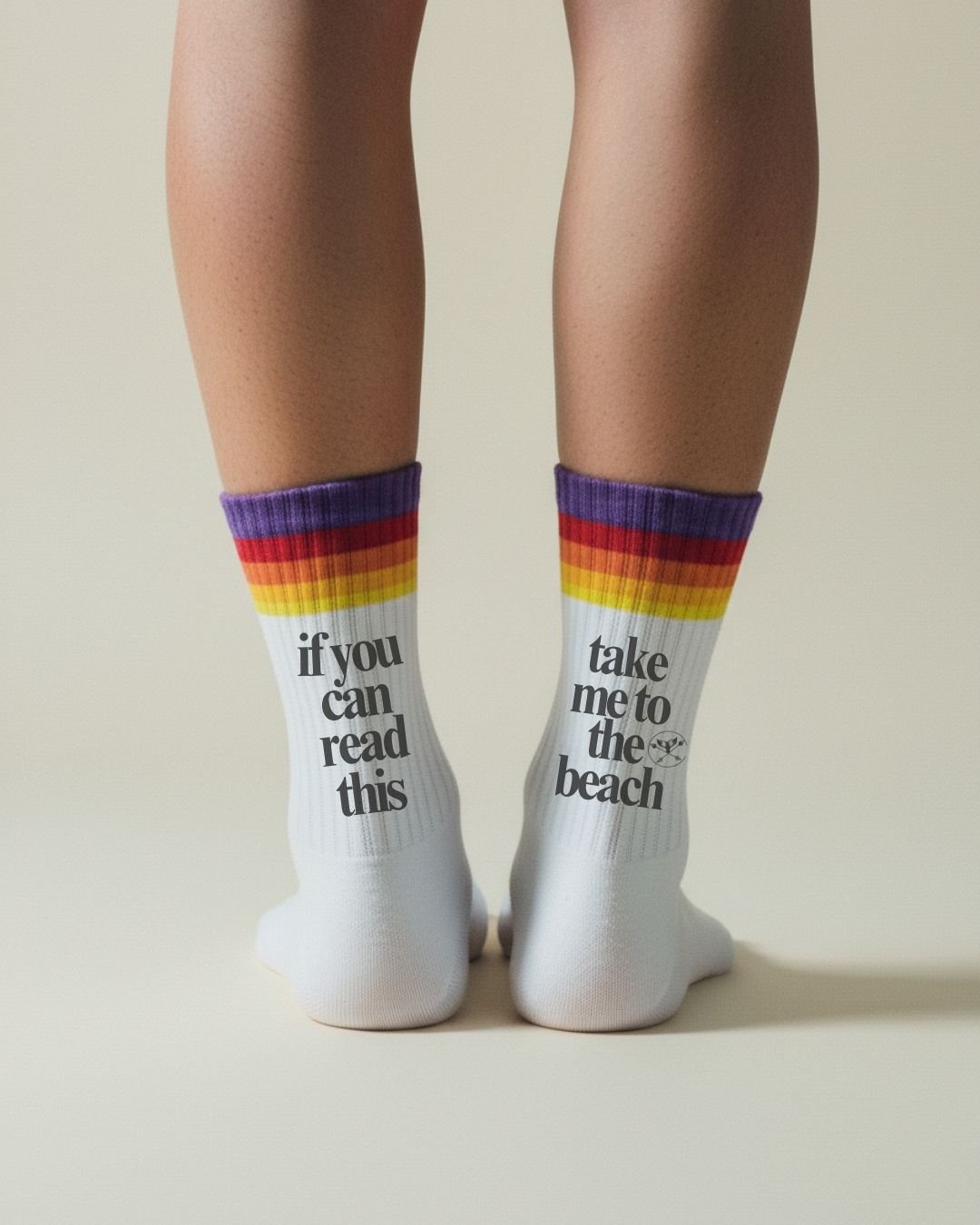 Take Me To The Beach - Sportsocken gestreift in rainbow - weiß