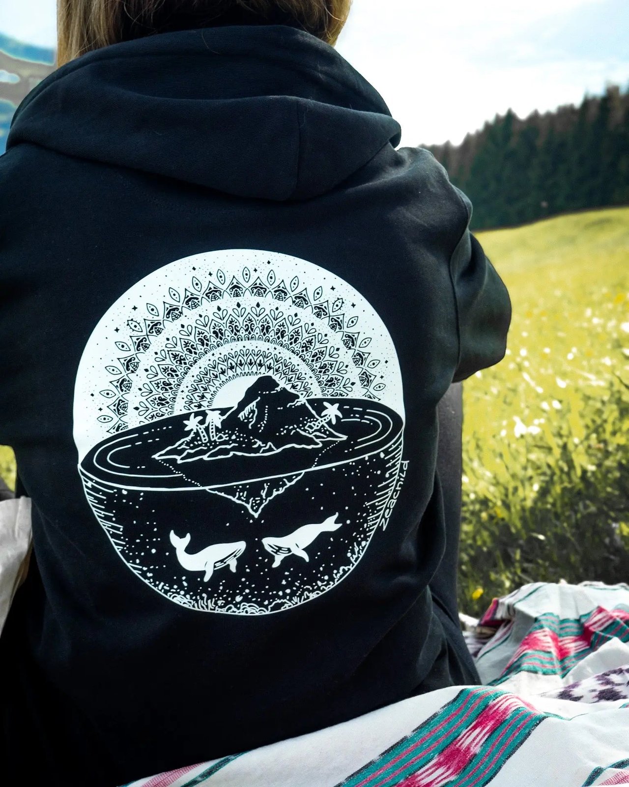 Wal Mandala ZipHoodie Unisex