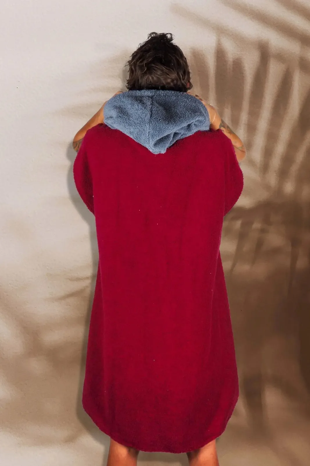 Surfponcho Weinrot Unisex aus Bio-Frotte, Ansicht 5