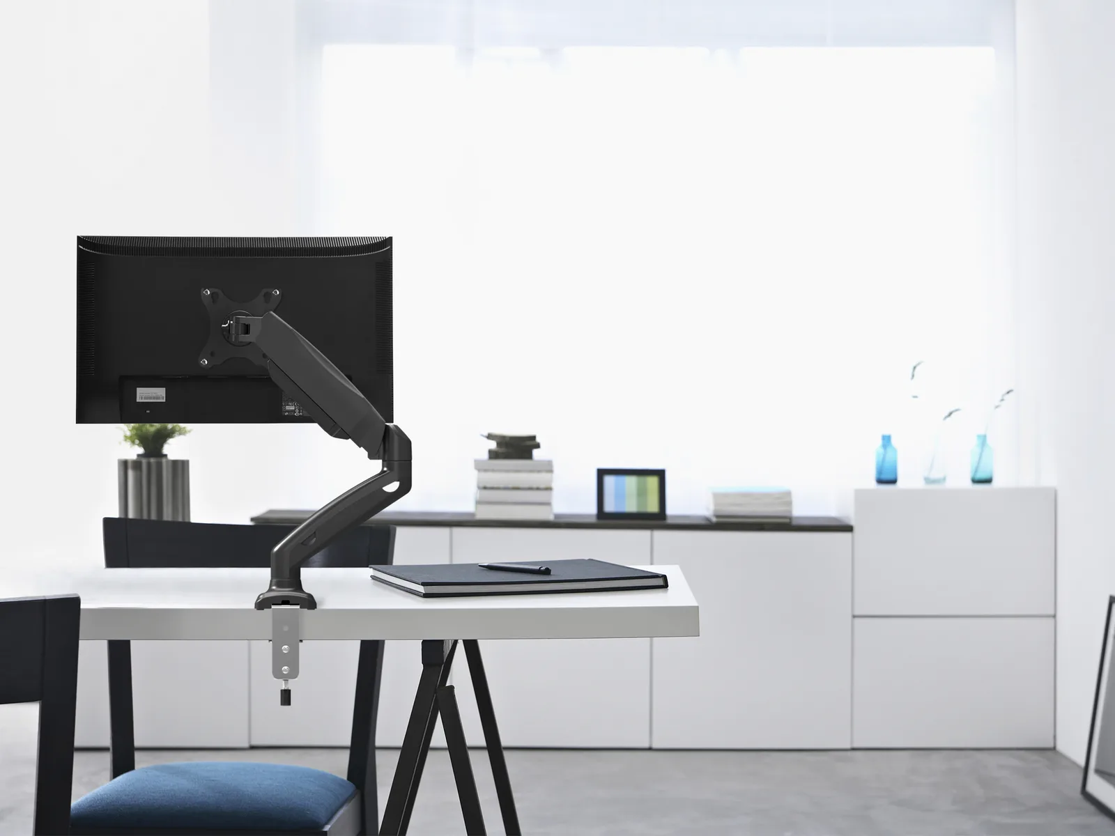 Equip Befestigungskit (Klammer, Tischplattenbohrung) - Gasfeder - für Flatpanel/Curved LCD-Display - 43.2-81.3 cm, Ansicht 4