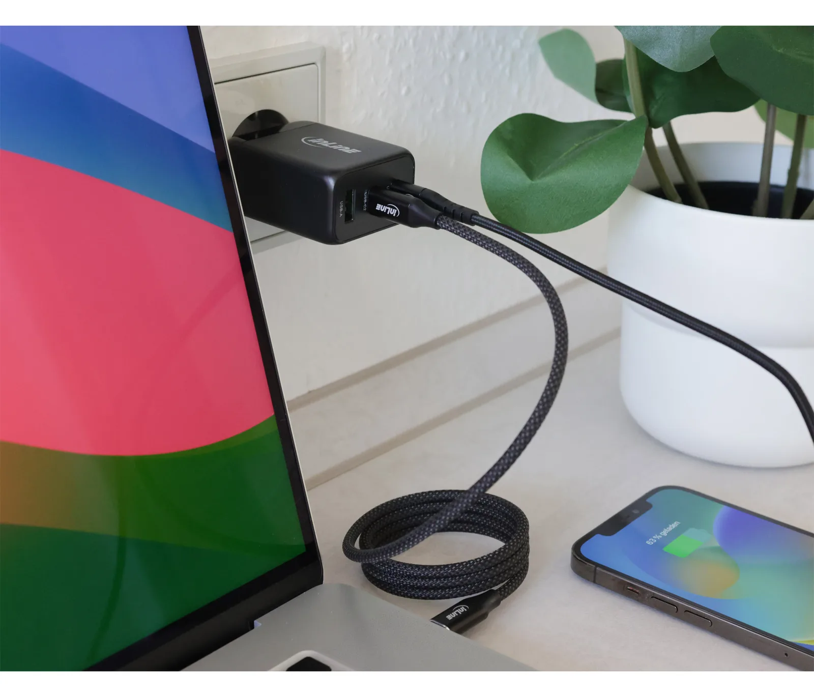 InLine USB PD Netzteil - GaN Ladegerät - 3-Port - Dual USB-C + USB-A - 65W - schwarz, Ansicht 2