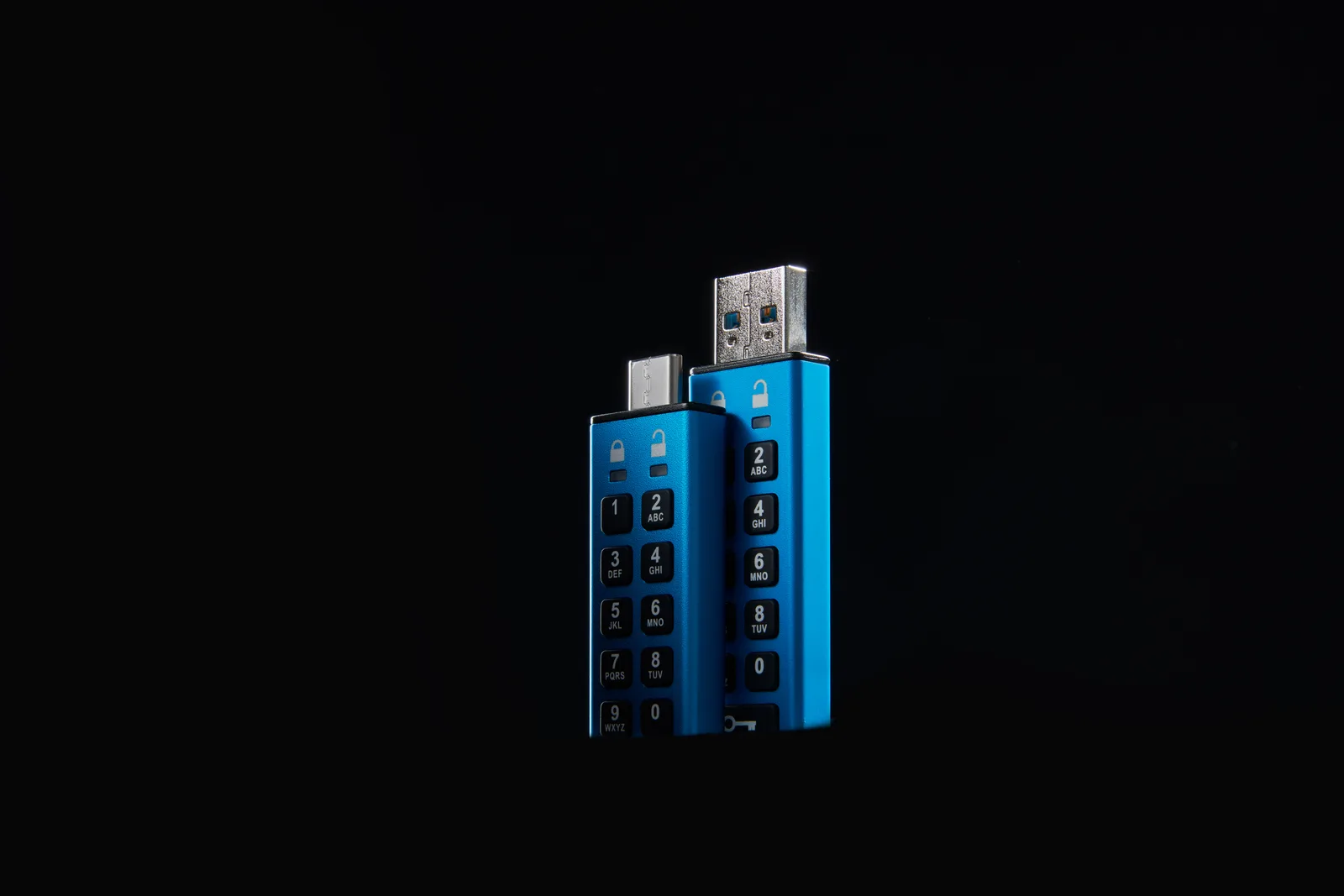 Kingston IronKey Keypad 200C - USB-Flash-Laufwerk - 32 GB, Ansicht 2