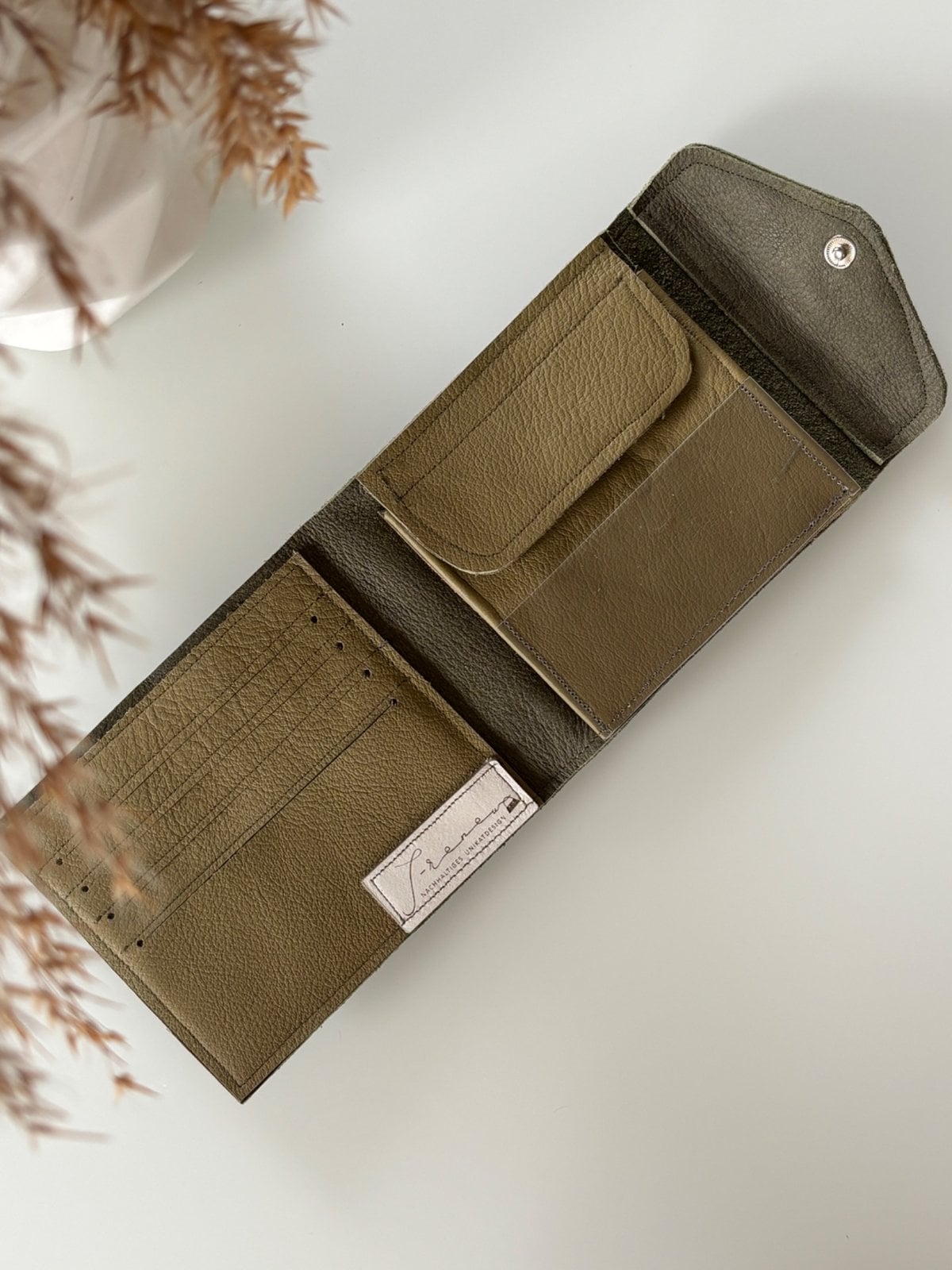Renew-purse