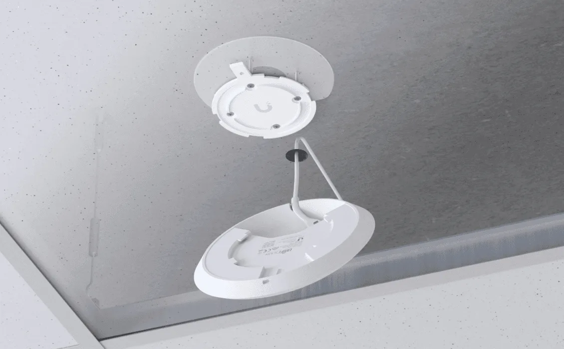 UbiQuiti U6+ - 2402 Mbit/s - 573,5 Mbit/s - 2402 Mbit/s - IEEE 802.11a - IEEE 802.11ac - IEEE 802.11ax - IEEE 802.11b, Ansicht 2