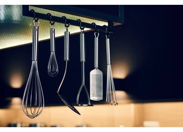 WMF Profi Plus - Kartoffelstampfer - 28.5 cm, Ansicht 2