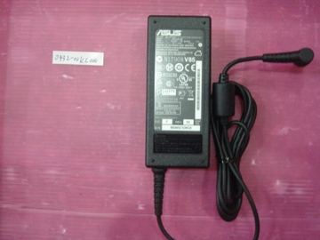 ASUS Netzteil - Wechselstrom 100-240 V - 65 Watt von LumaTech