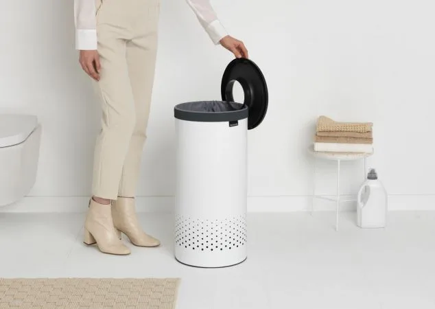 Brabantia Wäschekorb, weiß mit dunkelgrauem Deckel, Ansicht 2
