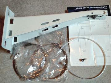HPE Aruba Outdoor Pole/Wall Short Mount Kit - Netzwerk-Einrichtung von LumaTech