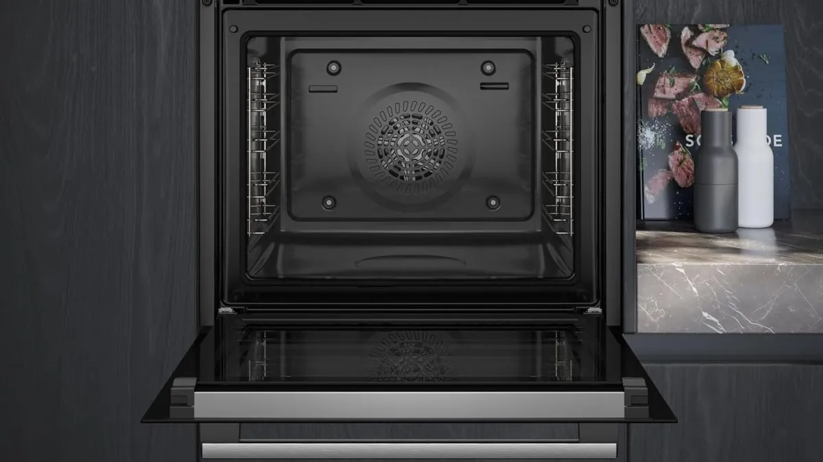 Siemens HB571ABS3 iQ300 Einbau-Backofen, 60 x 60 cm, LED-Touchbedienung, cookControl10, 3D-Heißluft, Umluftgrill, Schnellaufheizung, Pyrolyse, activeClean, Kindersicherung, Edelstahl — Bild 3