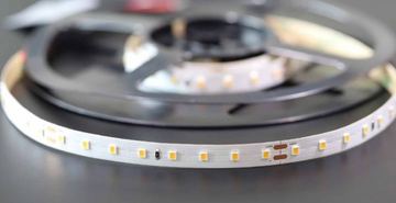 Synergy 21 S21-LED-C00112 - Universalstreifenleuchte - Klebeband - IP20 - Warmweiß - 400 Glühbirne(n) - LED von LumaTech