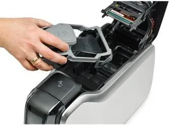Zebra ZC300 - Plastikkartendrucker - Farbe - Thermosublimation/thermische Übertragung - CR-80 Card (85.6 x 54 mm), Ansicht 3