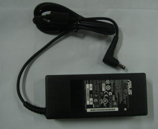 ASUS  Netzteil - Wechselstrom 100-240 V - 65 Watt