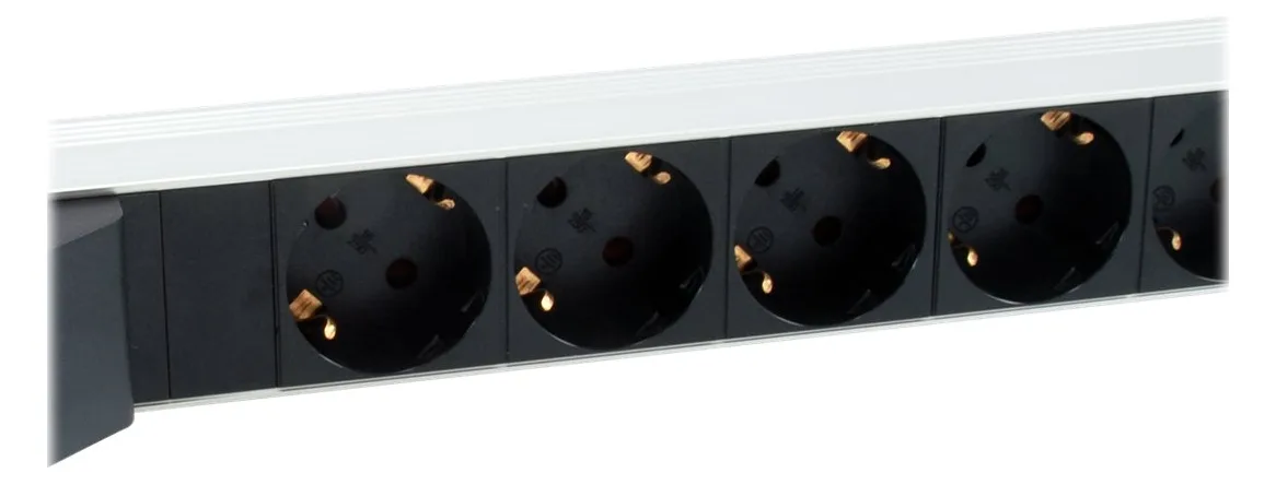 Equip Pro - Stromverteilungseinheit (Rack - einbaufähig) - Wechselstrom 220-240V - 3500 Watt - Eingang power CEE 7/7 - 6, Ansicht 4