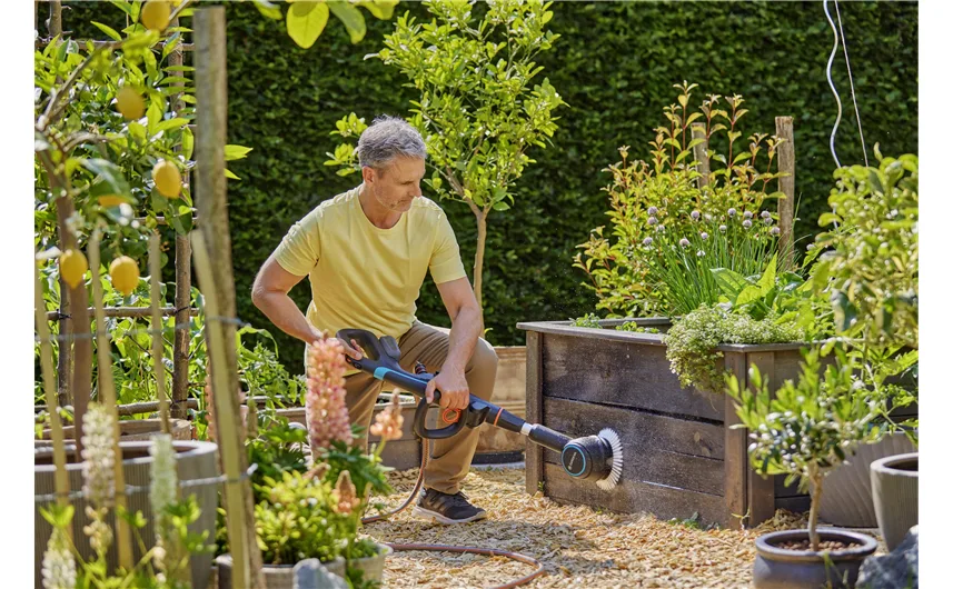 Gardena AquaBrush Universal 03/18V P4A Akku-Fugenreiniger inkl. Akku 2.5Ah, Ansicht 4