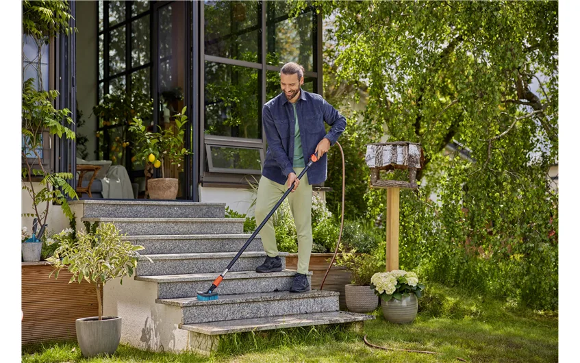 Gardena Cleansystem Stielbürste hard flex, Ansicht 2