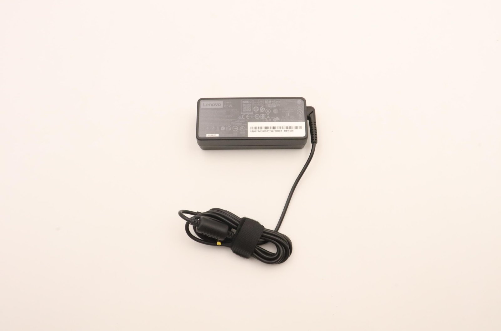 Lenovo AC Adapter Round 3P Black - PC-/Server Netzteil