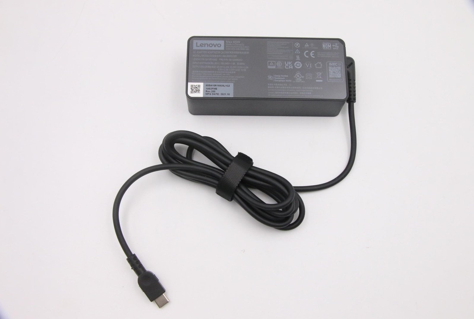 Lenovo AC Adapter USB Type-C includes power cable - PC-/Server Netzteil
