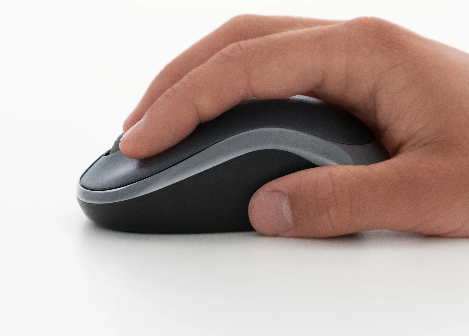 Logitech M185 - Maus - optisch - kabellos - 2.4 GHz - kabelloser Empfänger (USB) - rot, Ansicht 3