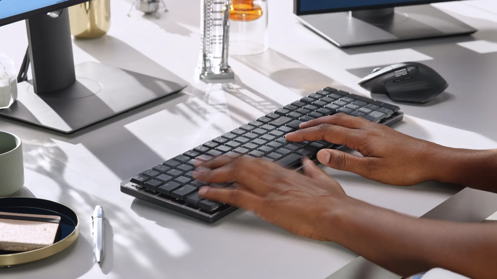 Logitech Master Series MX Mechanical - Tastatur - TL: Deutsch, QWERTZ, Ansicht 2
