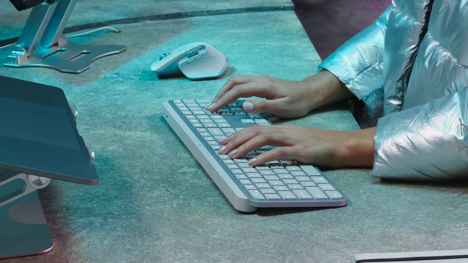 Logitech MX Keys S - Tastatur - hinterleuchtet - TL: US, QWERTY, Ansicht 2