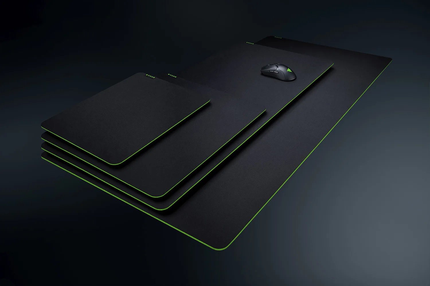 Razer Gigantus V2 XXL - Tastatur und Mauspad, Ansicht 4
