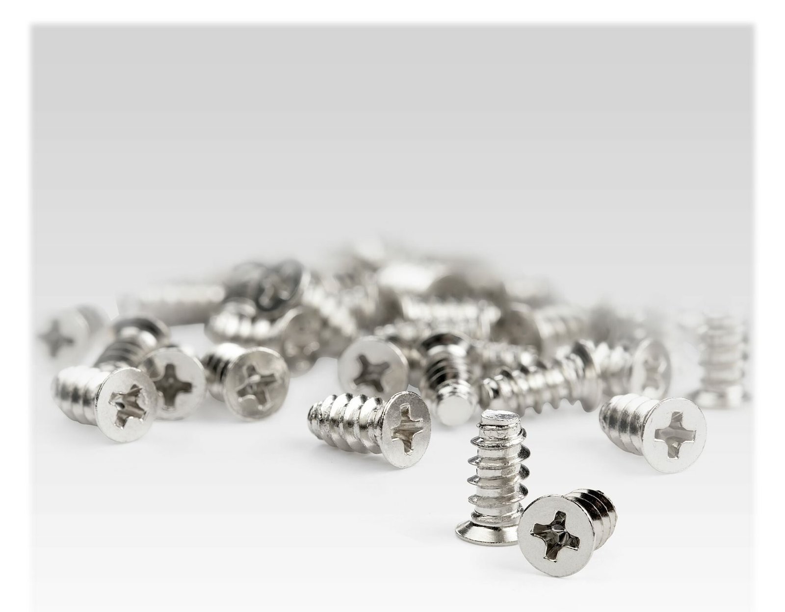 StarTech.com 50-Pack M5 Screws, 10mm Long Computer/PC Case Fan Screws von LumaTech